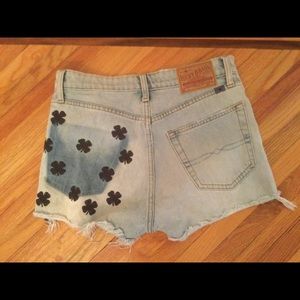 Lucky Brand High Rise Lucky Pins Denim Shorts-2/26